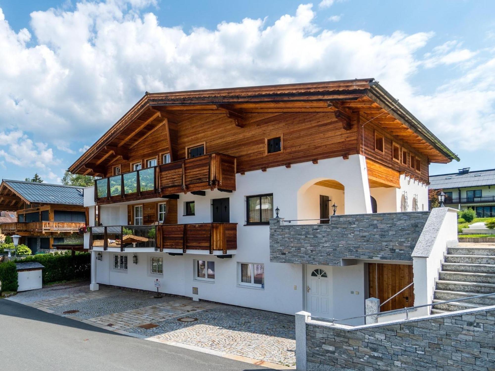 Apartment Near The Hahnenkamm Cable Car Kitzbühel Kültér fotó