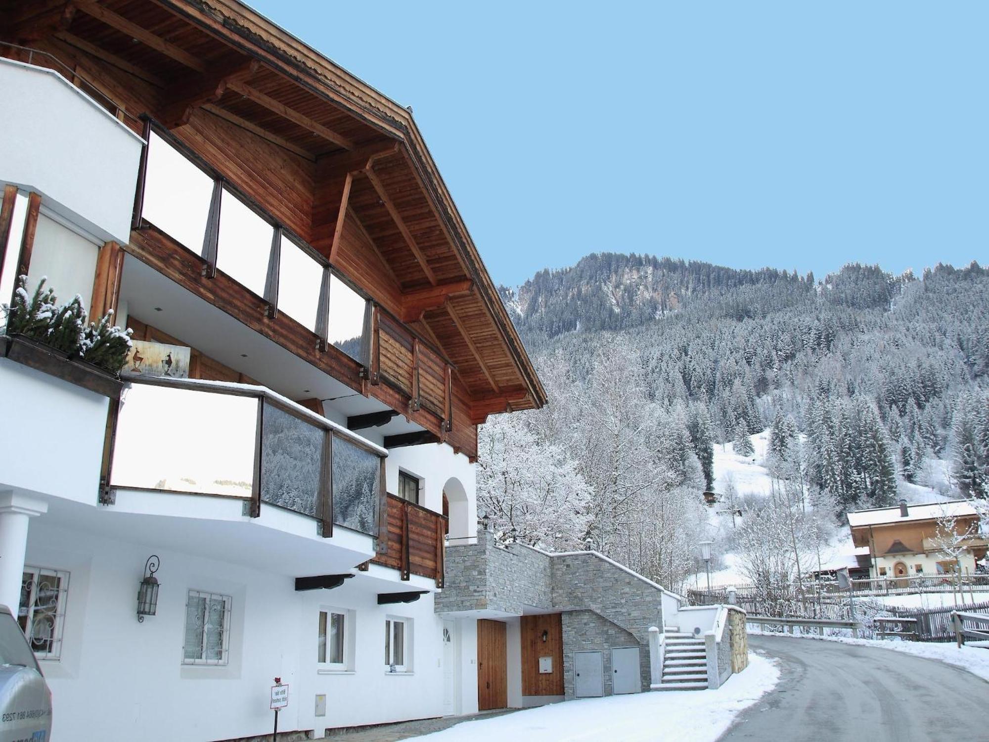 Apartment Near The Hahnenkamm Cable Car Kitzbühel Kültér fotó